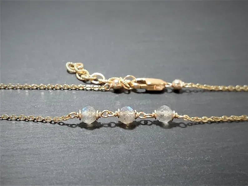 Dainty Labradorite Bracelet