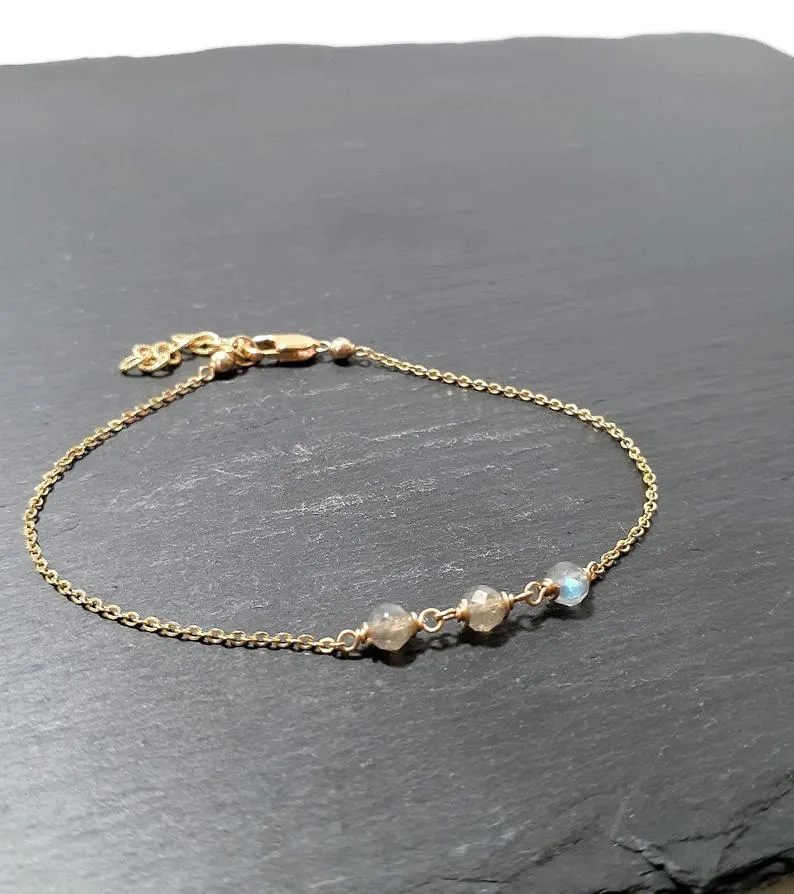 Dainty Labradorite Bracelet