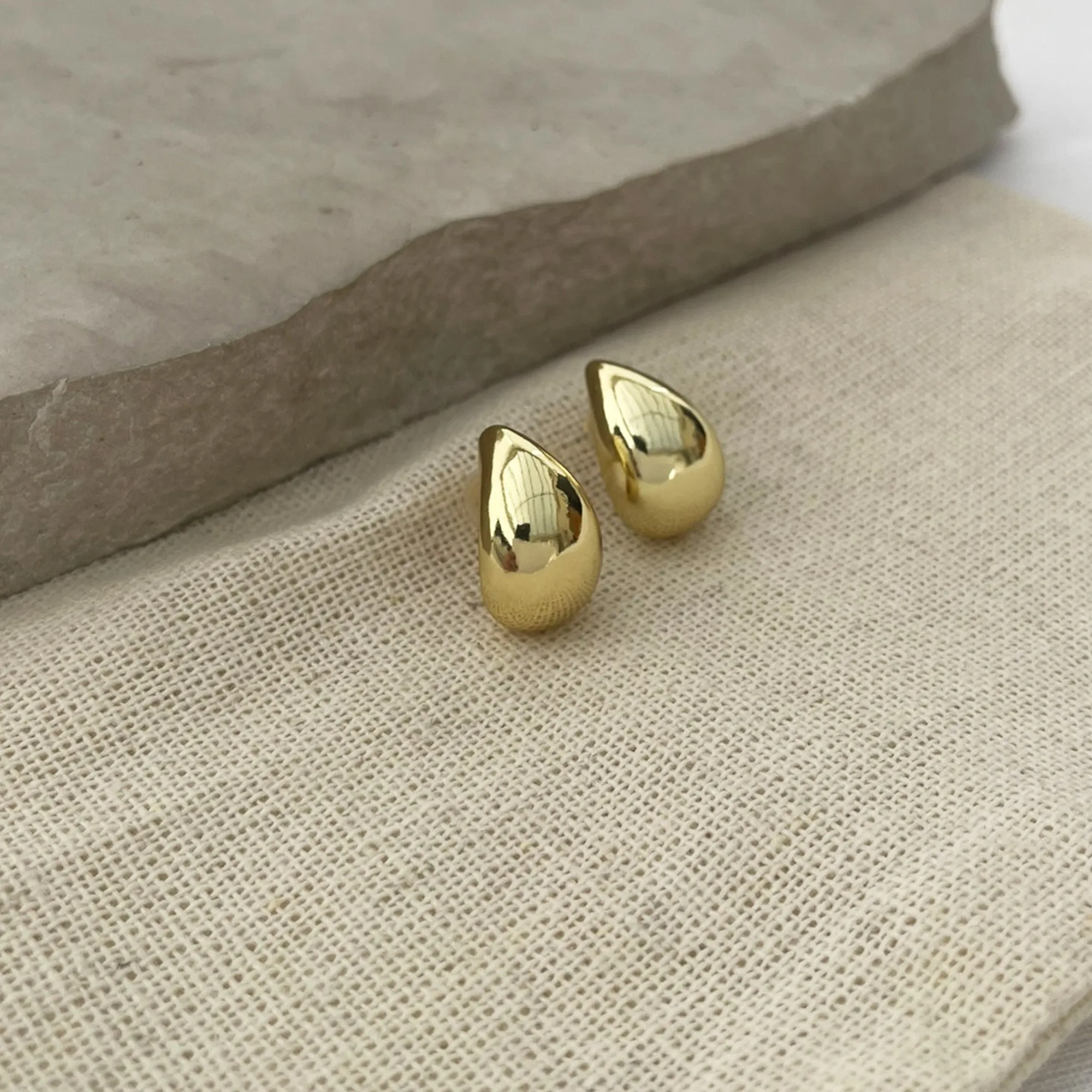 Gold Waterdrop Earrings