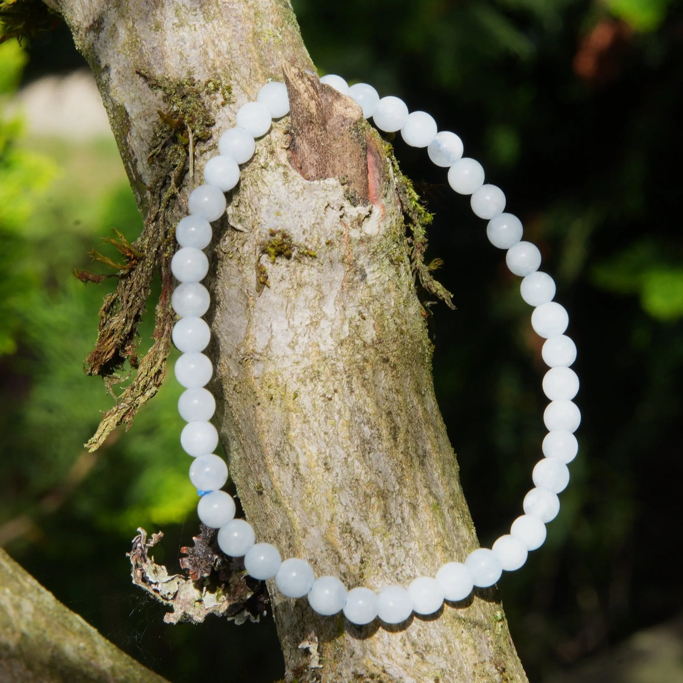 Natural Aquamarine 4mm Bead Bracelet on Stretch Band – Elegant Healing Crystal for Inner Calm and Clarity