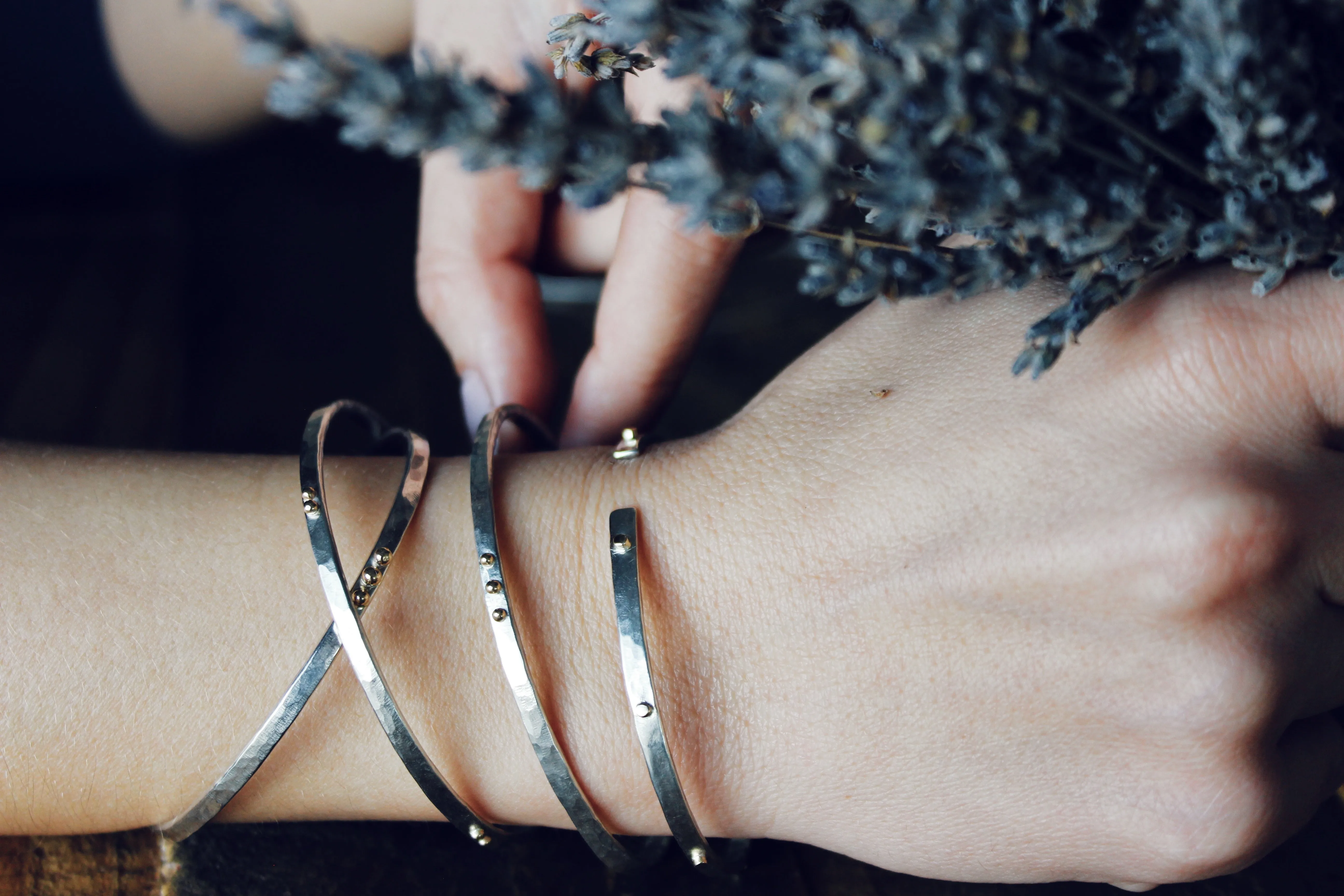 Thin hammered cuff bracelet with 8 gold wires